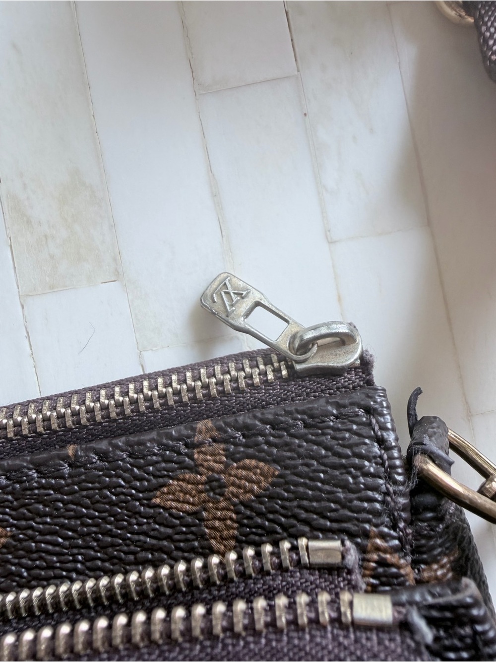 Louis Vuitton Brown Monogram Canvas Multi Pochette Shoulder Bag - Picture 6 of 8